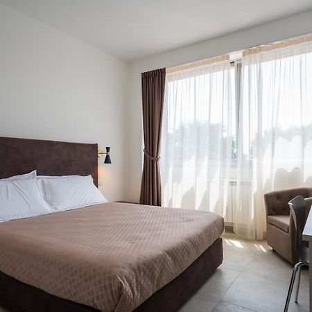 Hotel Bula 波拉特 外观 照片