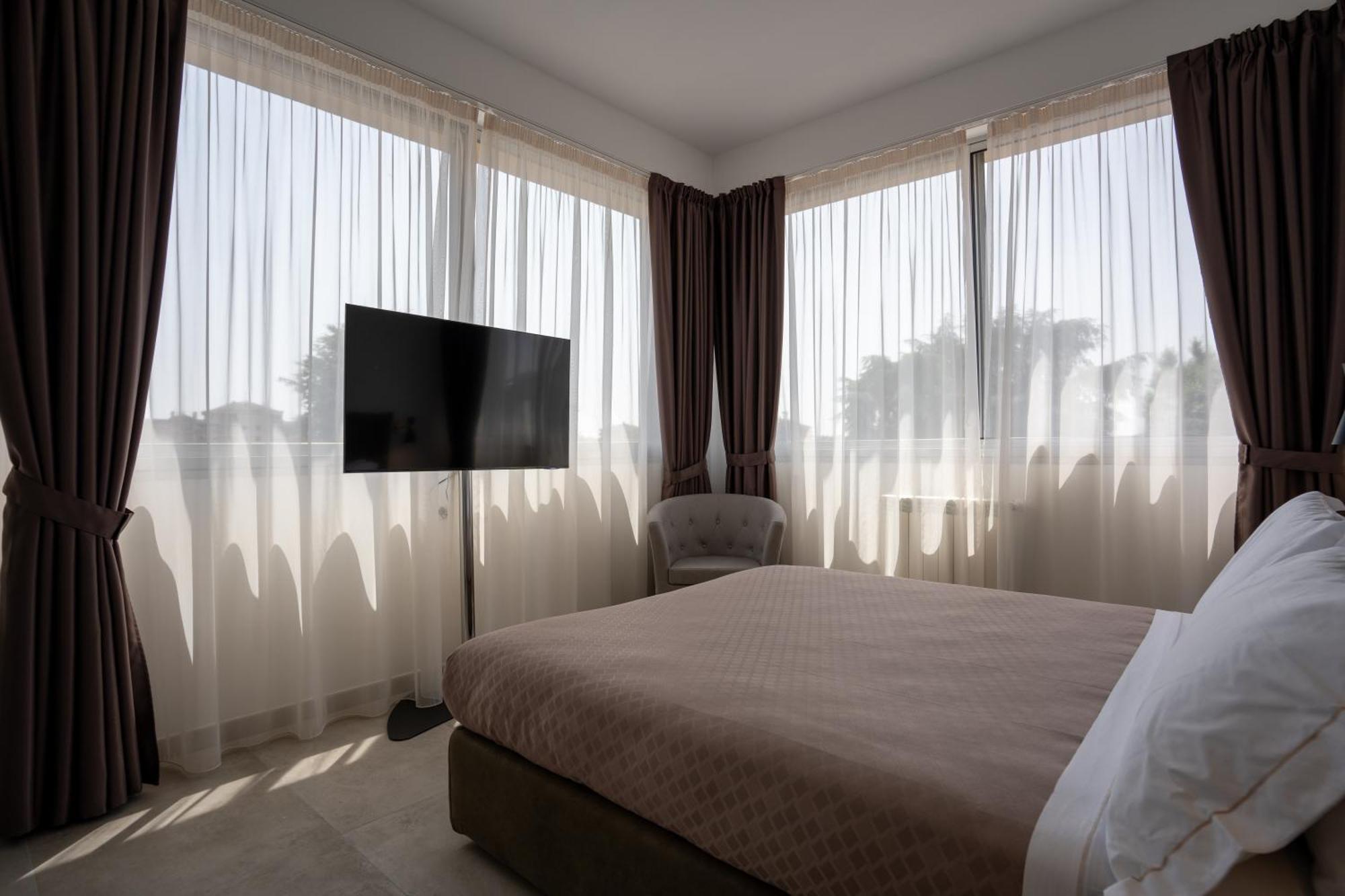 Hotel Bula 波拉特 外观 照片