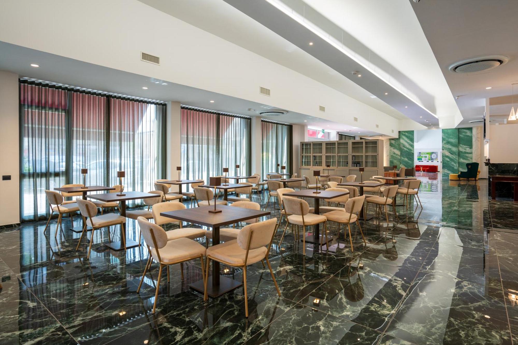 Hotel Bula 波拉特 外观 照片