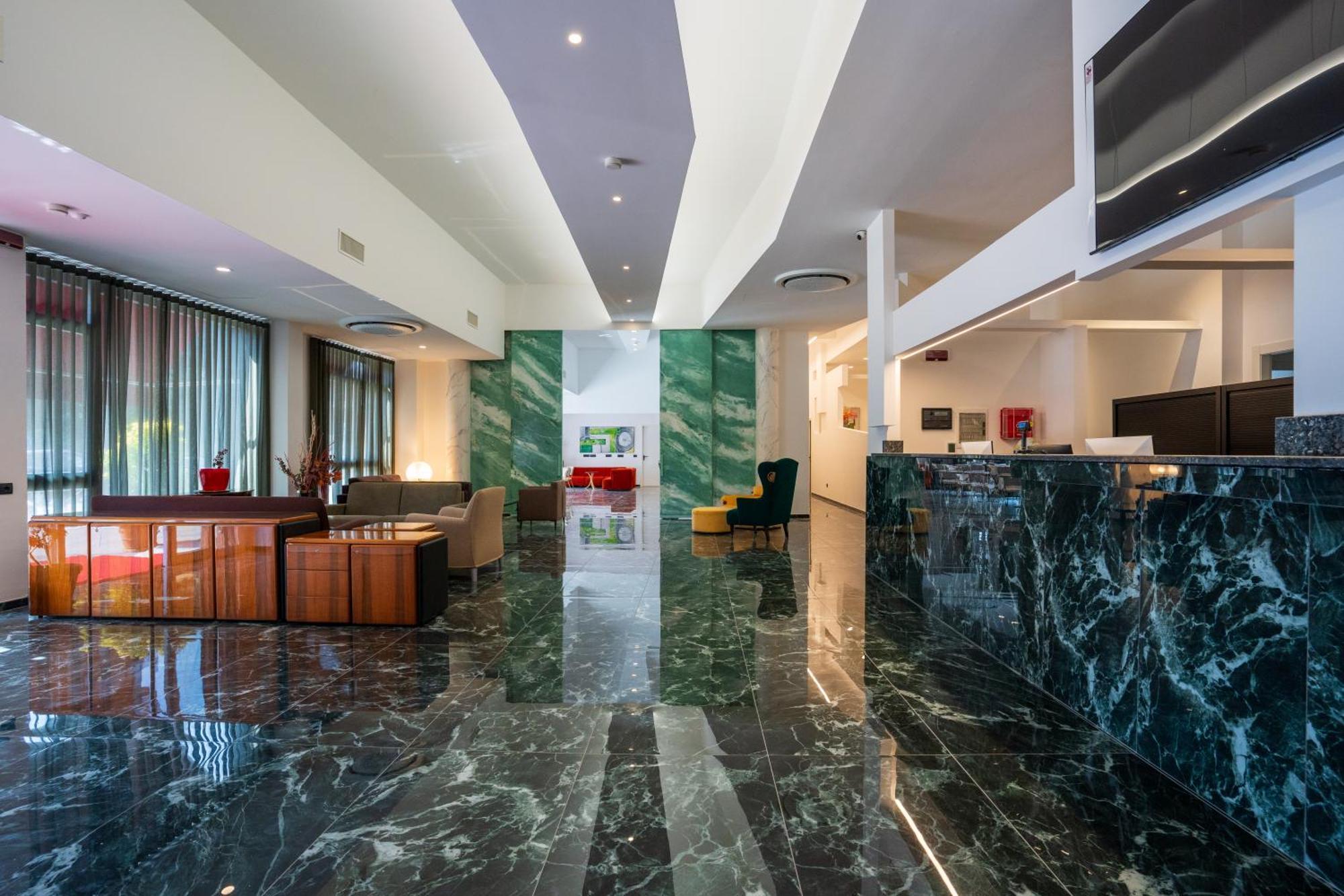 Hotel Bula 波拉特 外观 照片