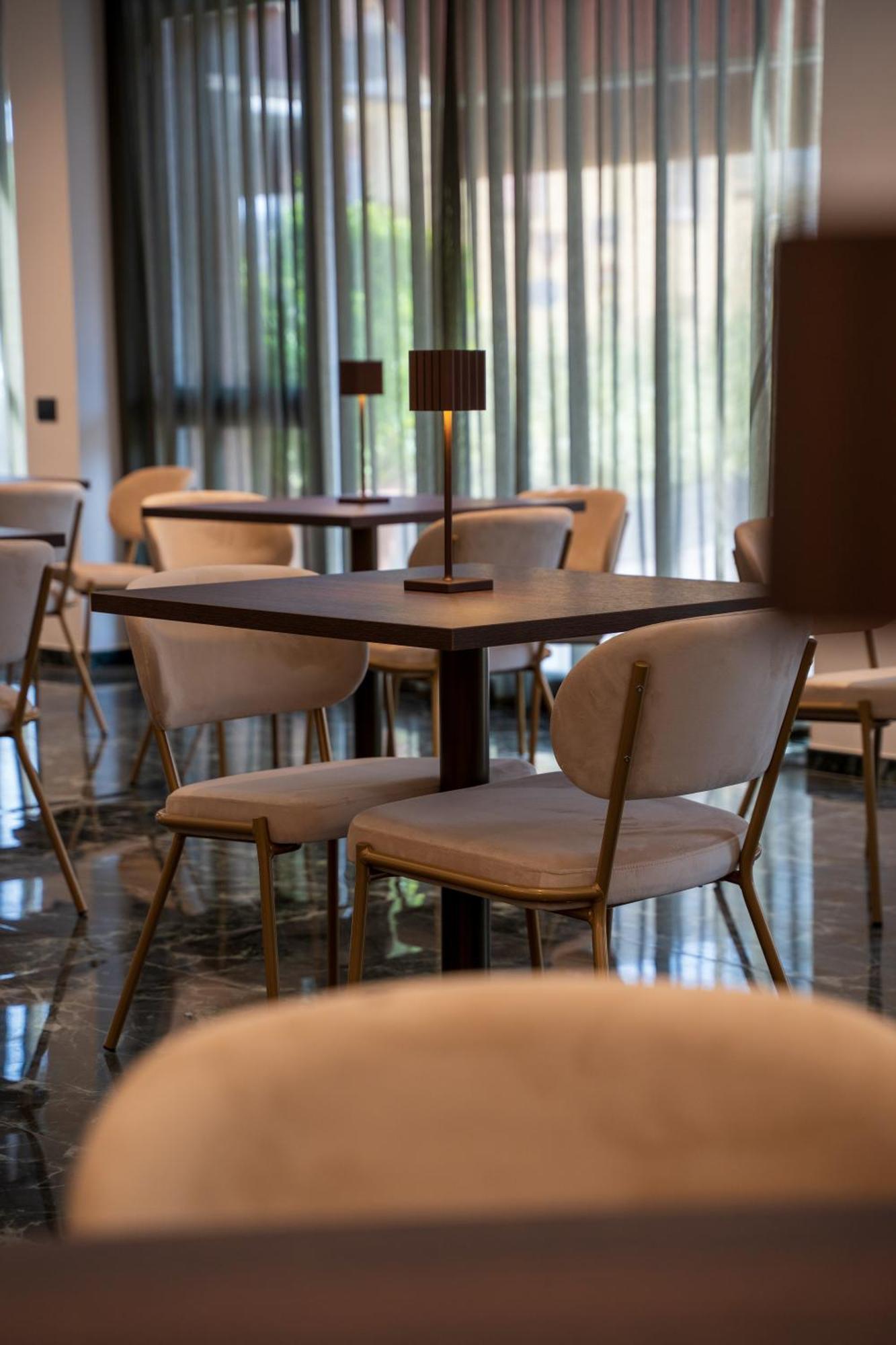 Hotel Bula 波拉特 外观 照片